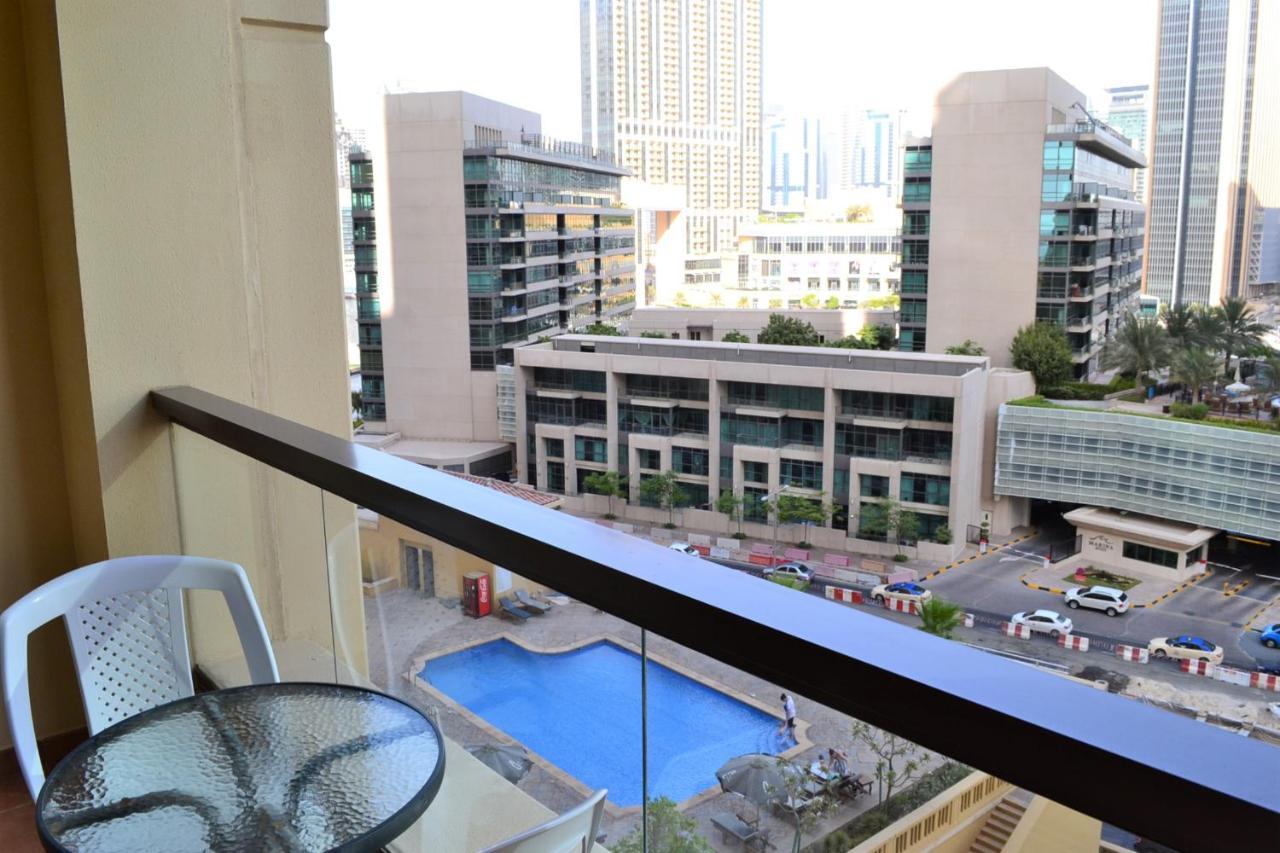 Luxury Escapes - Large 1bed With Balcony And A Great Marina View In Jbr Appartement Dubaï