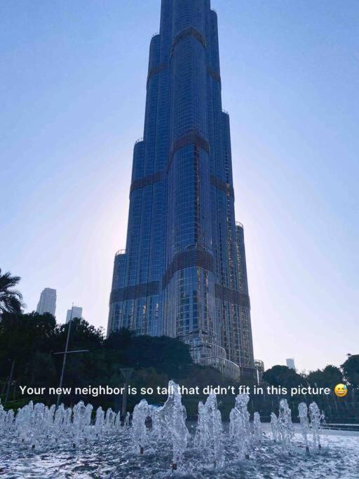 Next To Burj Khalifa & Mall Long Term Available! Send Message * Dubái