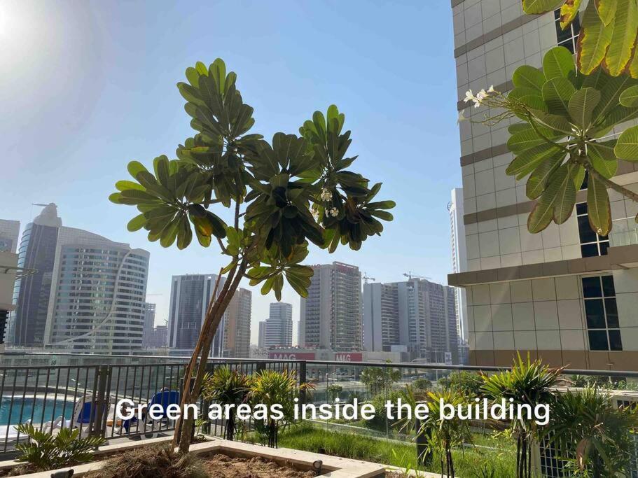 Next To Burj Khalifa & Mall Long Term Available! Send Message * Dubái