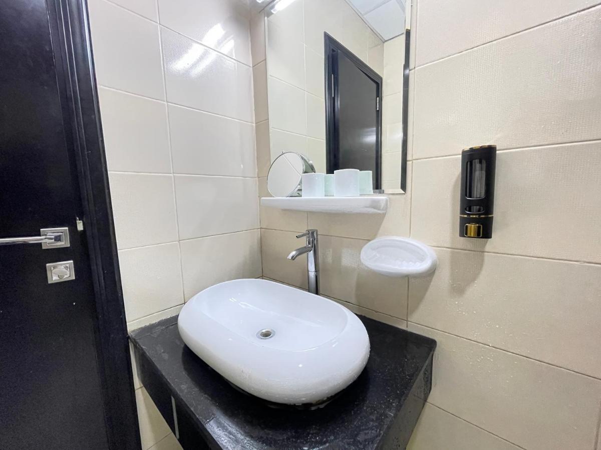 Privatunterkunft Private Gorgeous With Marina View With Shared Kitchen In Shared