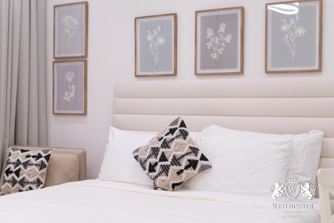 Apartemen Westminster Burj Al Nujoom