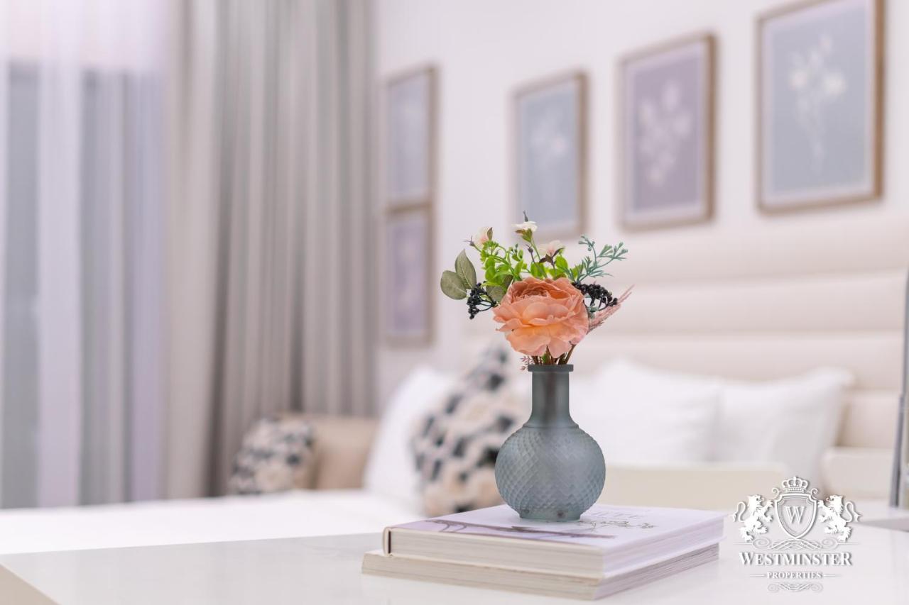 Apartemen Westminster Burj Al Nujoom