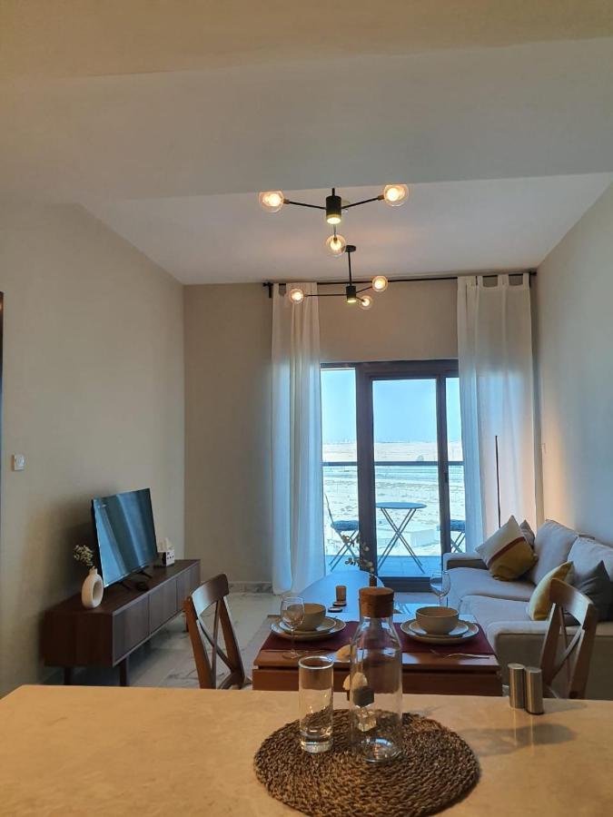 Appartement Cozy 1-bedroom In South With Pool