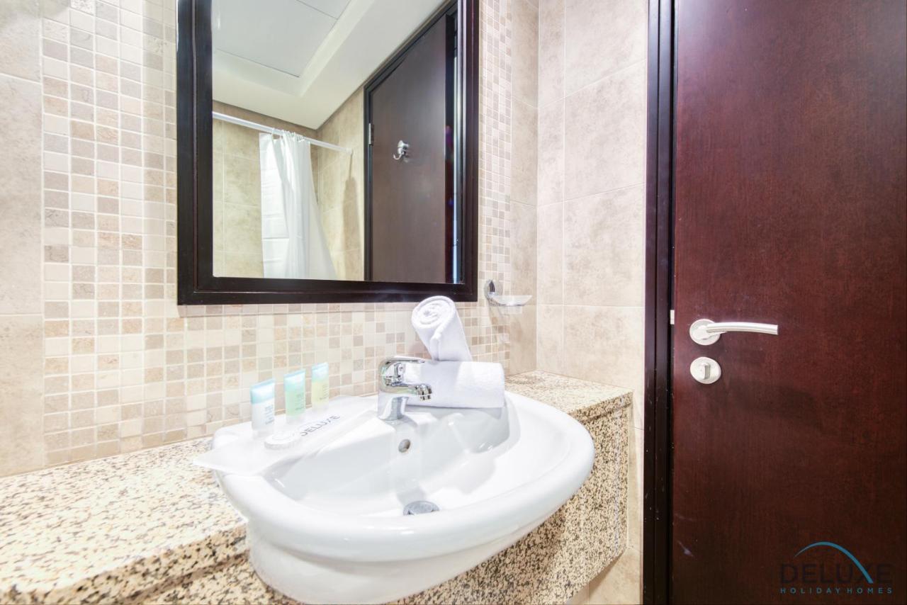 Special Rate Cozy With Balcony Near Attractions By Deluxe Homes *