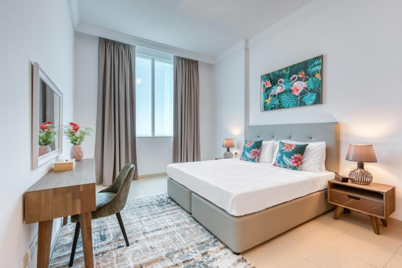 Apartamento Exquisite Dubai's Urban Living In The Centre Dubai