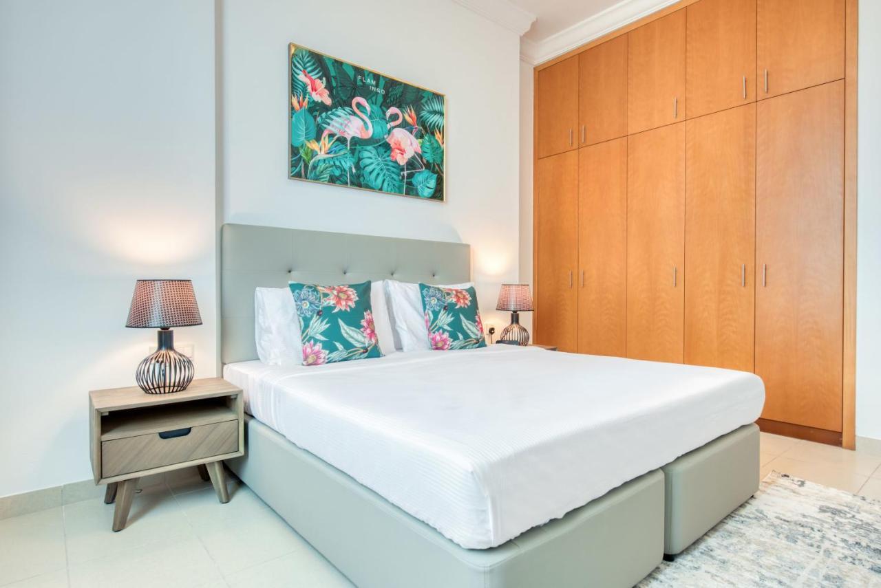 Exquisite Dubai's Urban Living In The Centre Apartamento Dubai