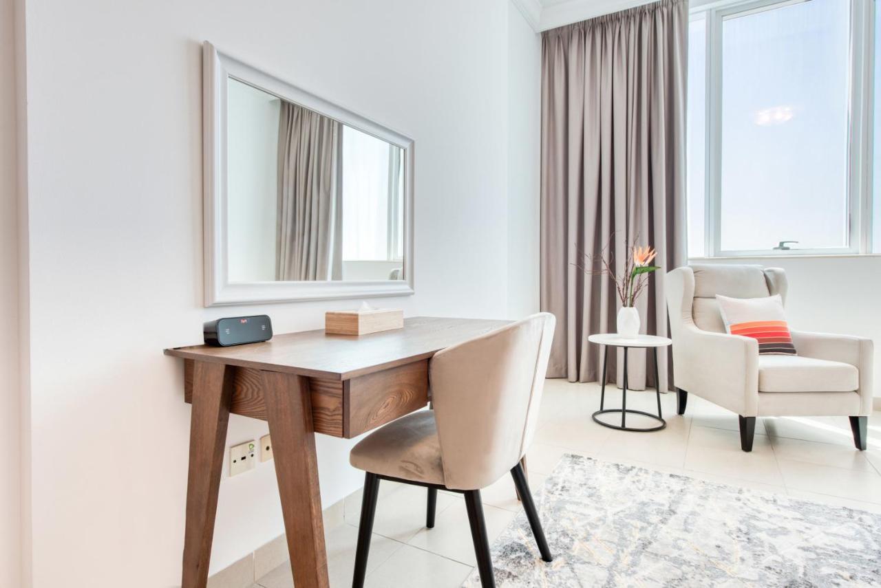 Apartamento Exquisite Dubai's Urban Living In The Centre
