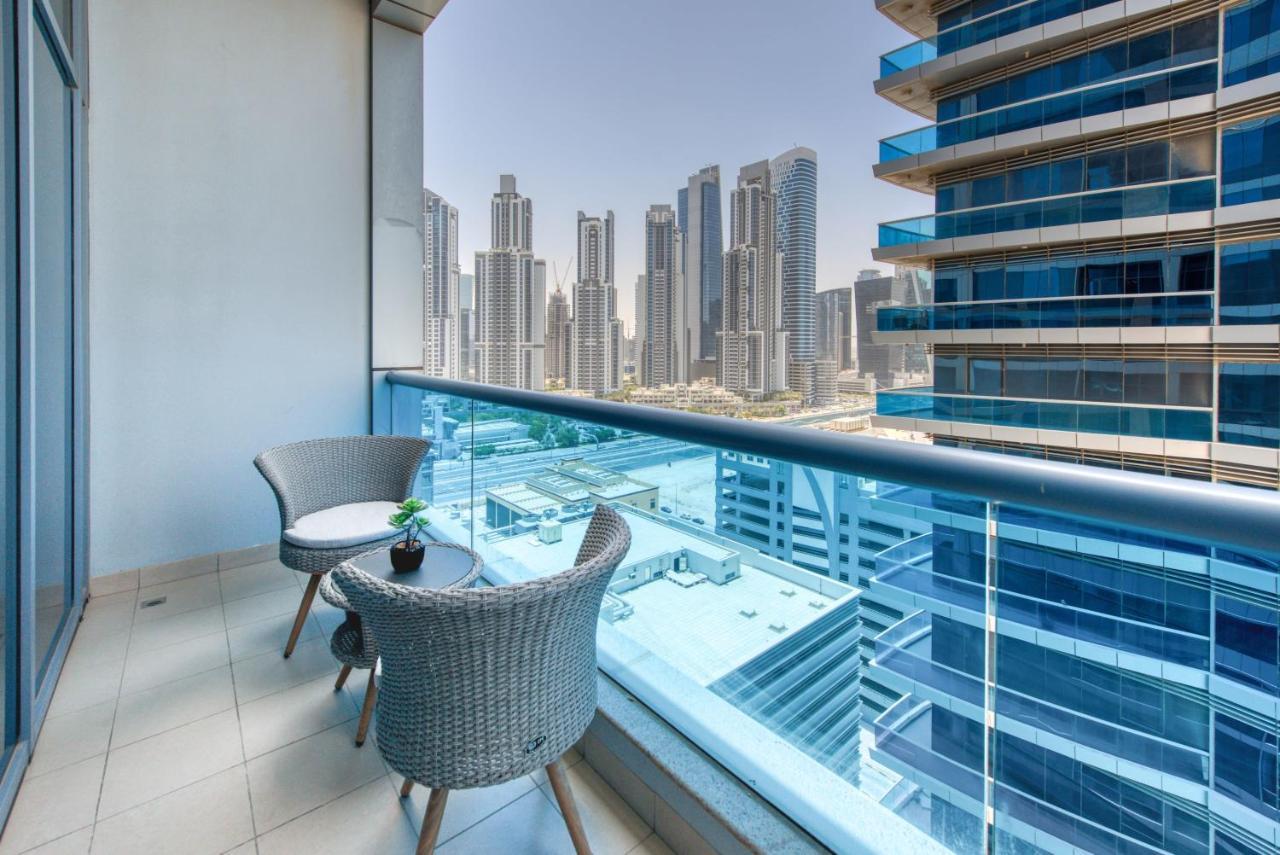 Exquisite Dubai's Urban Living In The Centre Apartamento Dubai