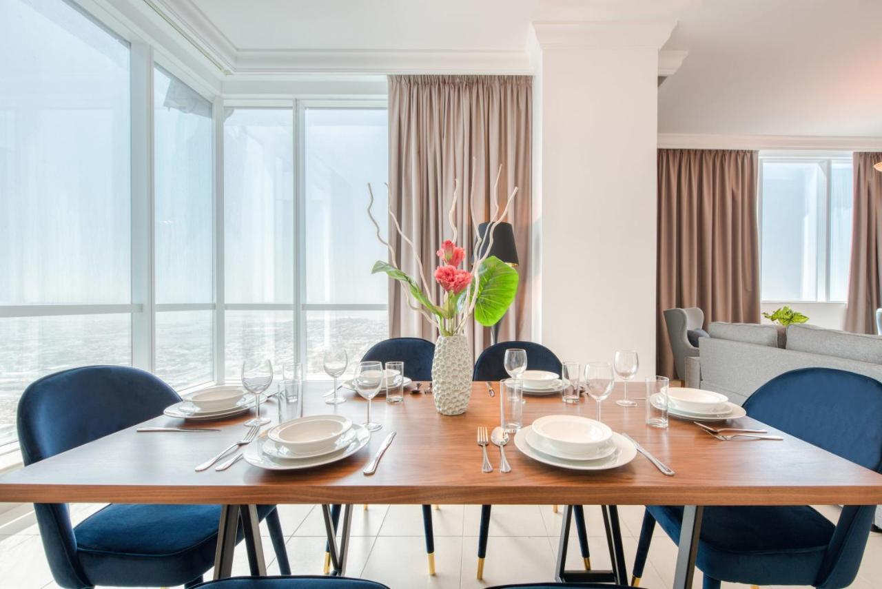 Exquisite Dubai's Urban Living In The Centre Apartamento