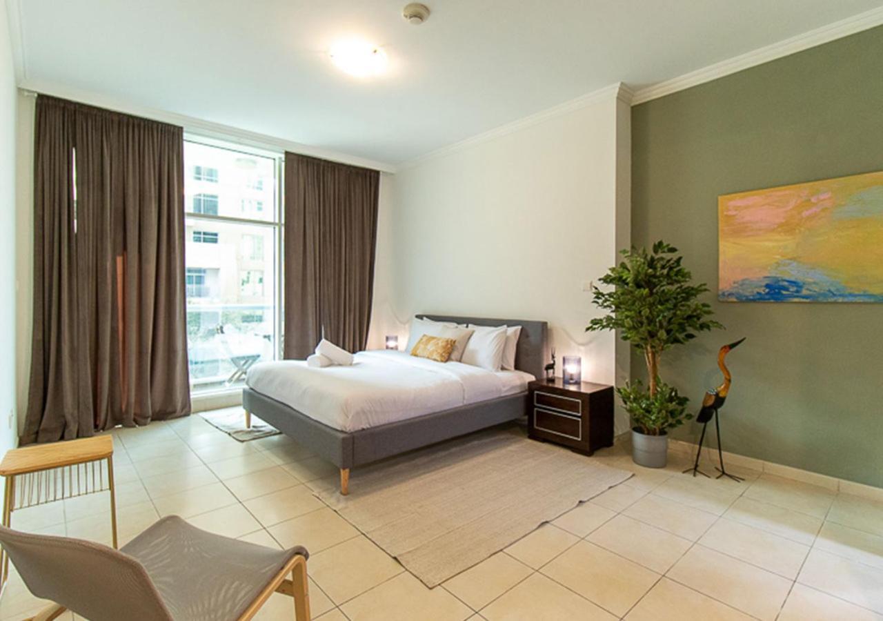 Rh-city Retreat, 01 Bedroom Near Burj Khalifa Downtown *