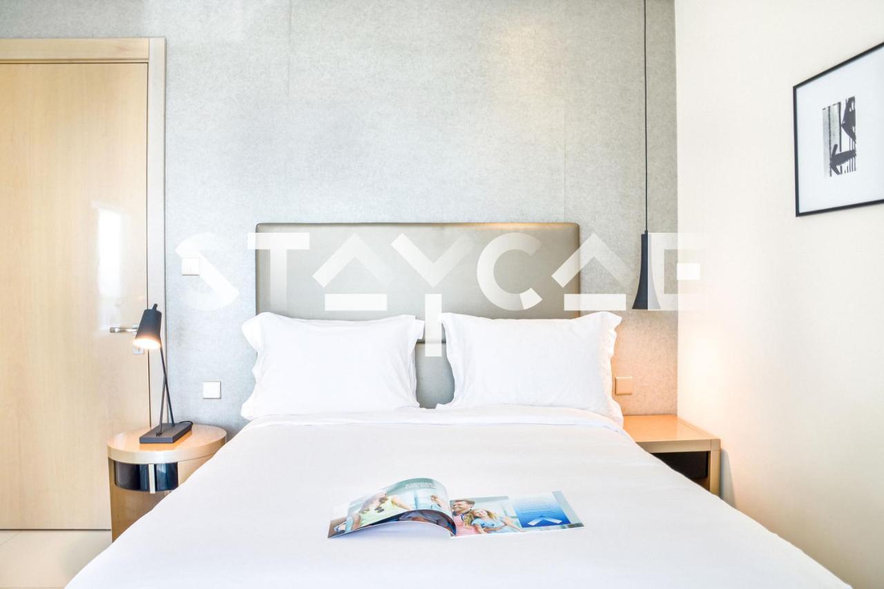 Staycae Paramount Towers Lägenhet