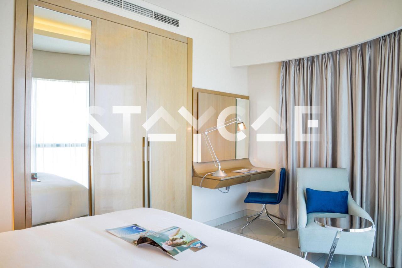 Staycae Paramount Towers Lägenhet