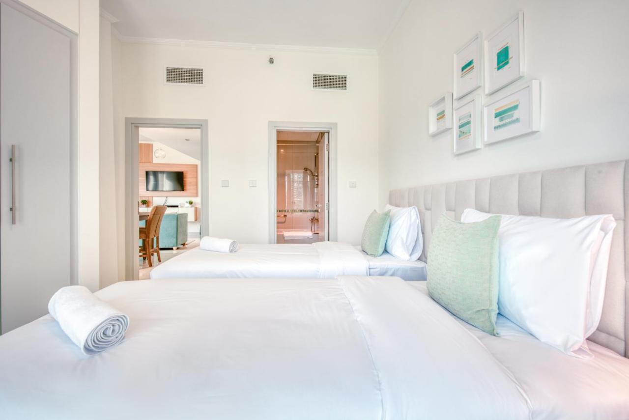 Authentic 2br At Damac Heights Marina By Deluxe Apartment *