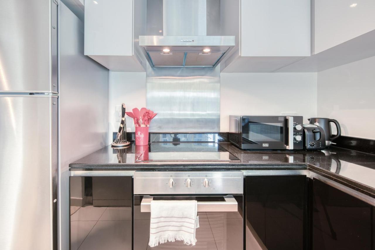 Authentic 2br At Damac Heights Marina By Deluxe * Dubai