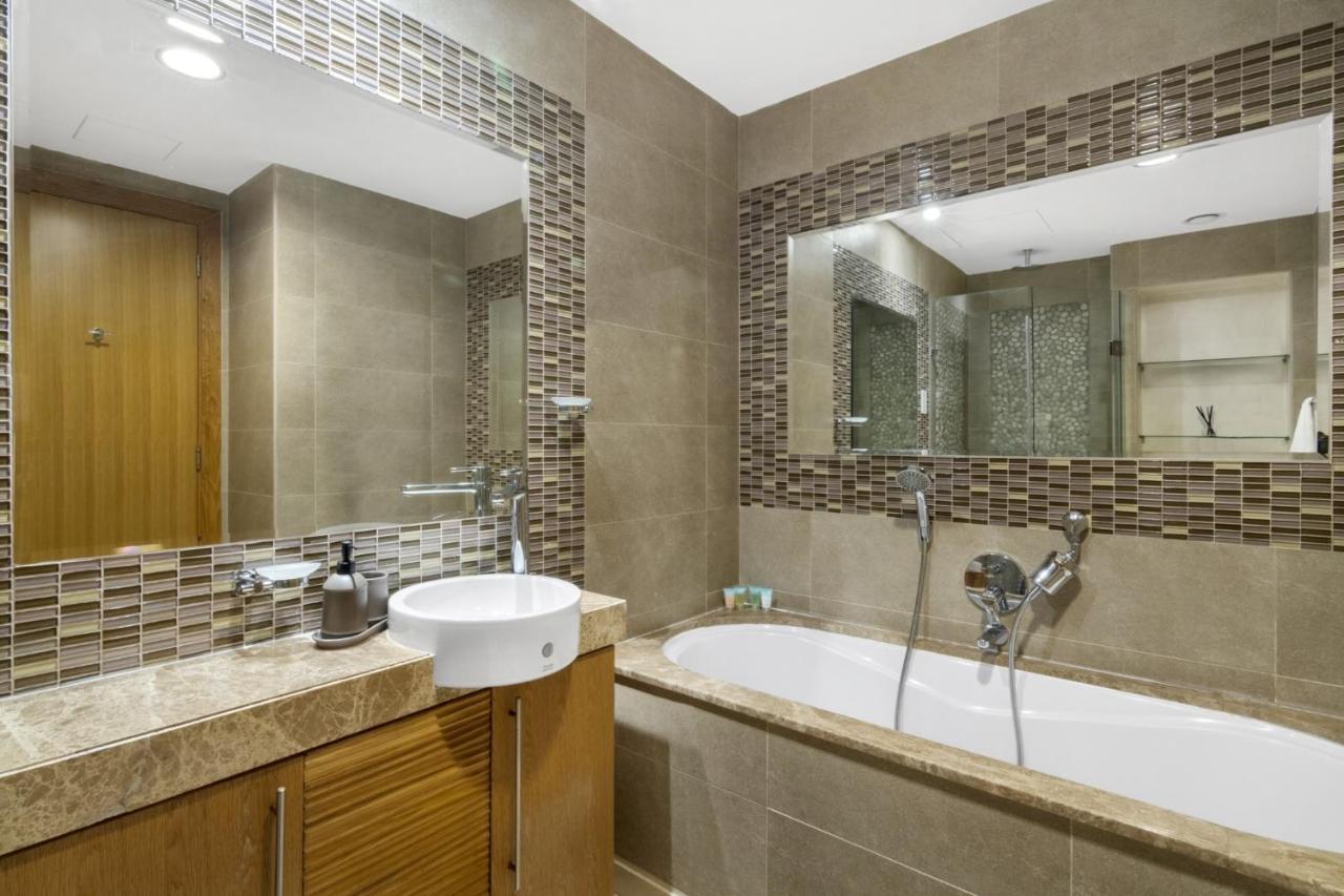 The Smart Concierge - Iris Blue Apartment *