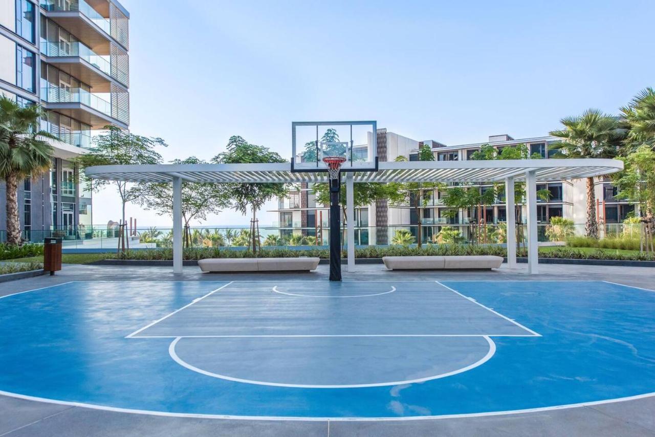 Luxurious 3 Bedroom W Maidroom In Bluewaters Island Apartemen *