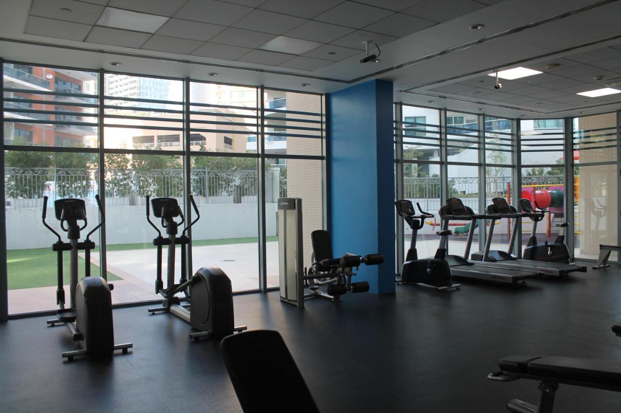 Newly Furnished One Bedroom Next To Metro & In Marina Apartamento