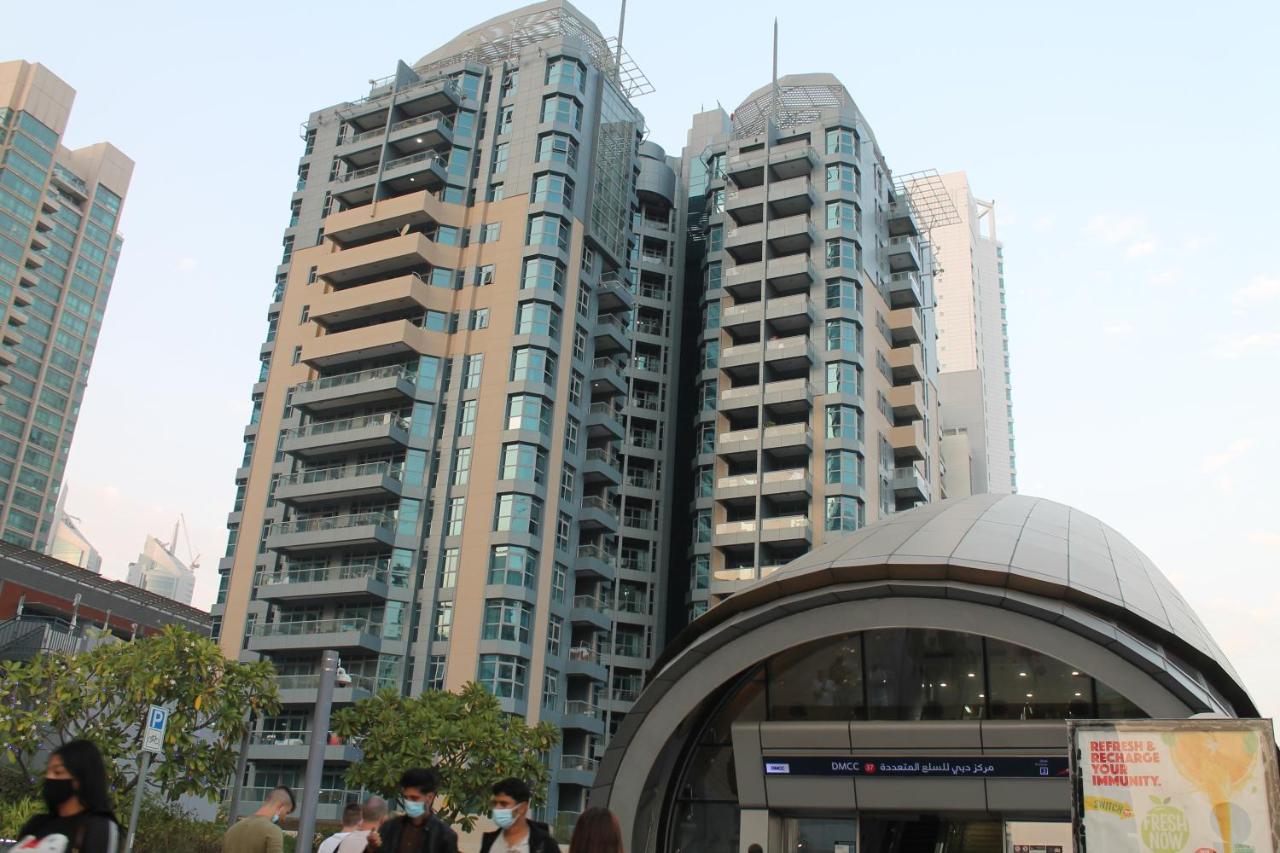 Apartament Newly Furnished One Bedroom Next To Metro & In Marina *