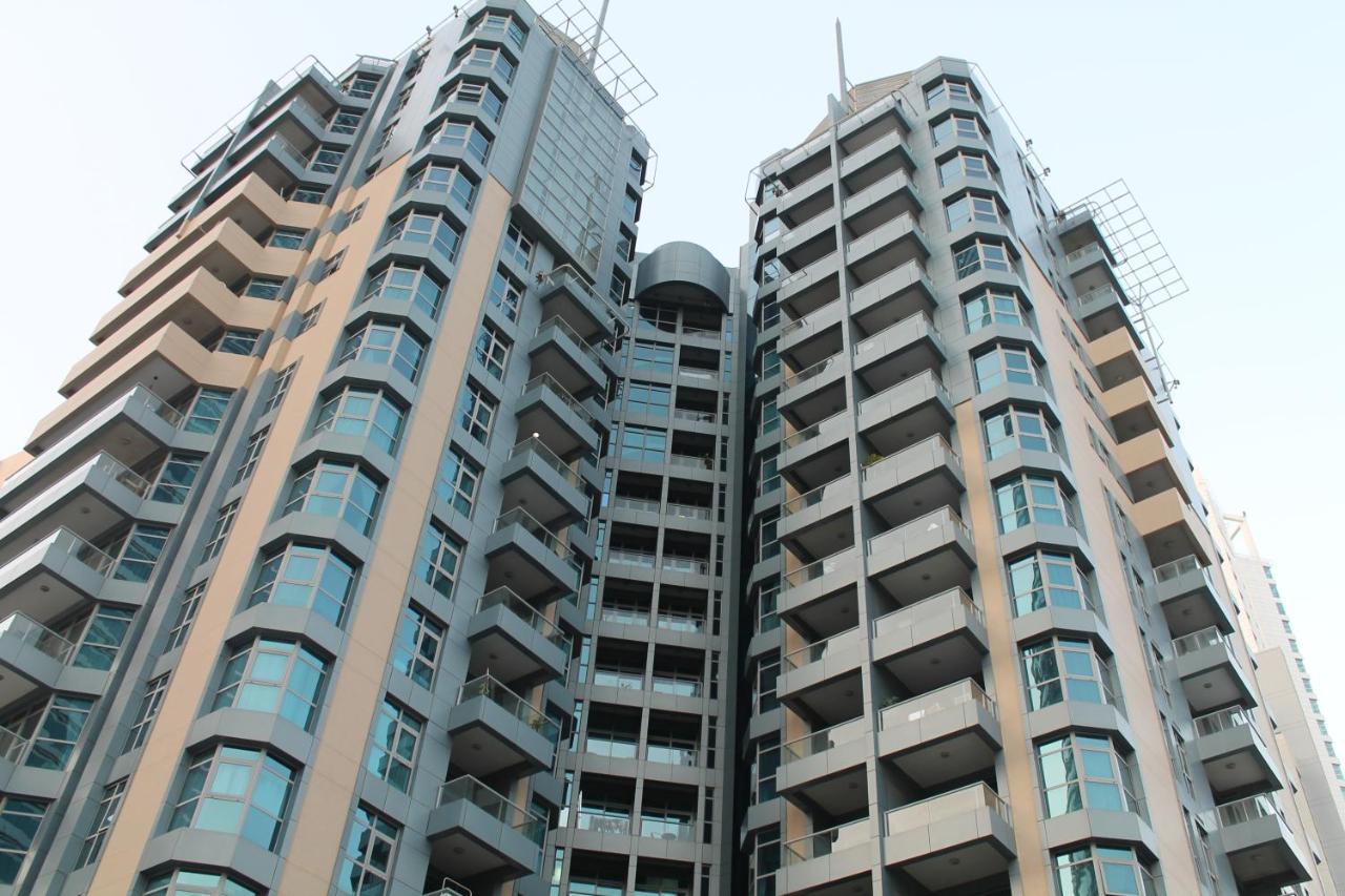 Apartament Newly Furnished One Bedroom Next To Metro & In Marina *