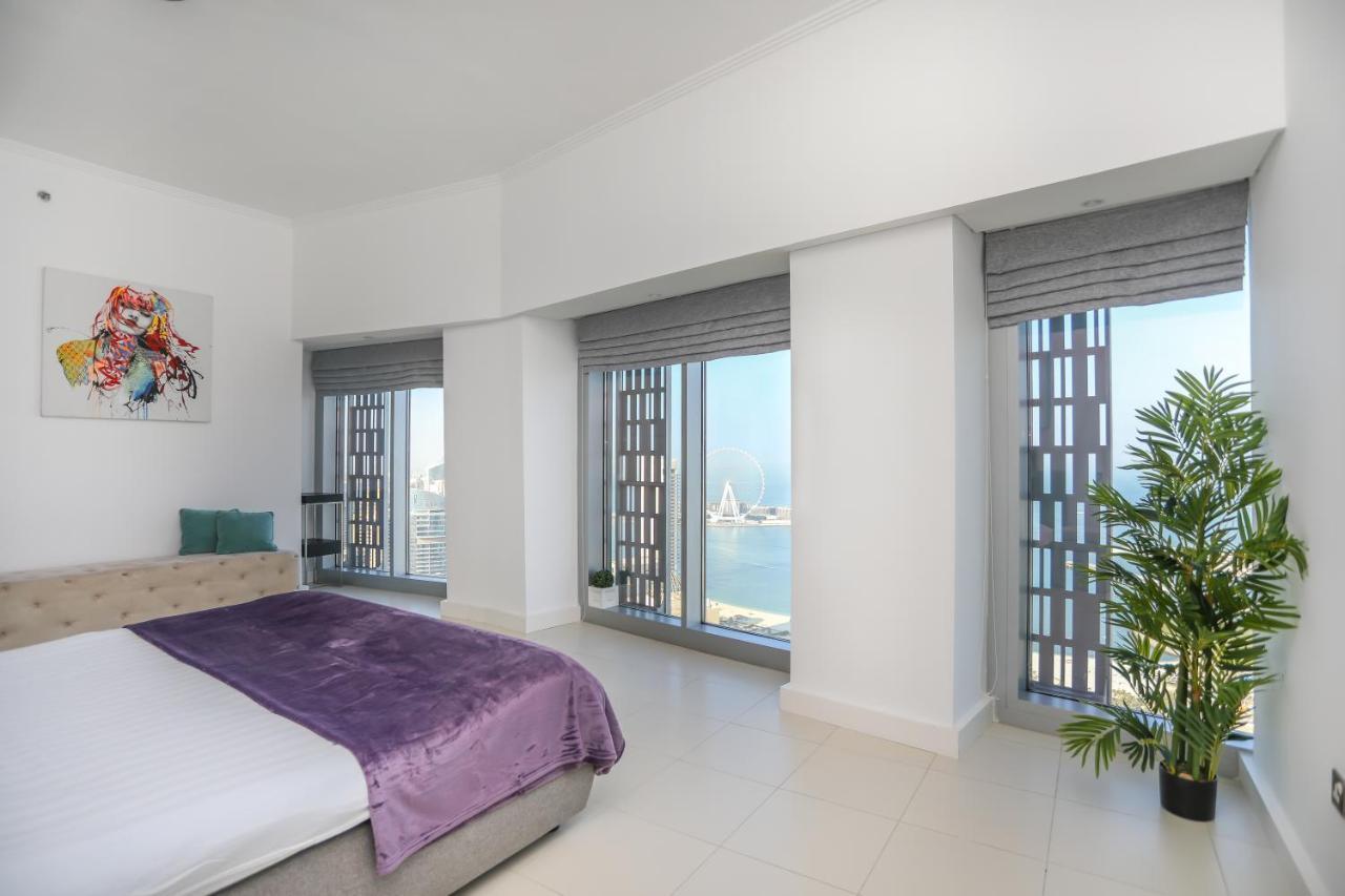 Apartamento Penthouse In Marina , Cayan Tower , Sea View Dubái