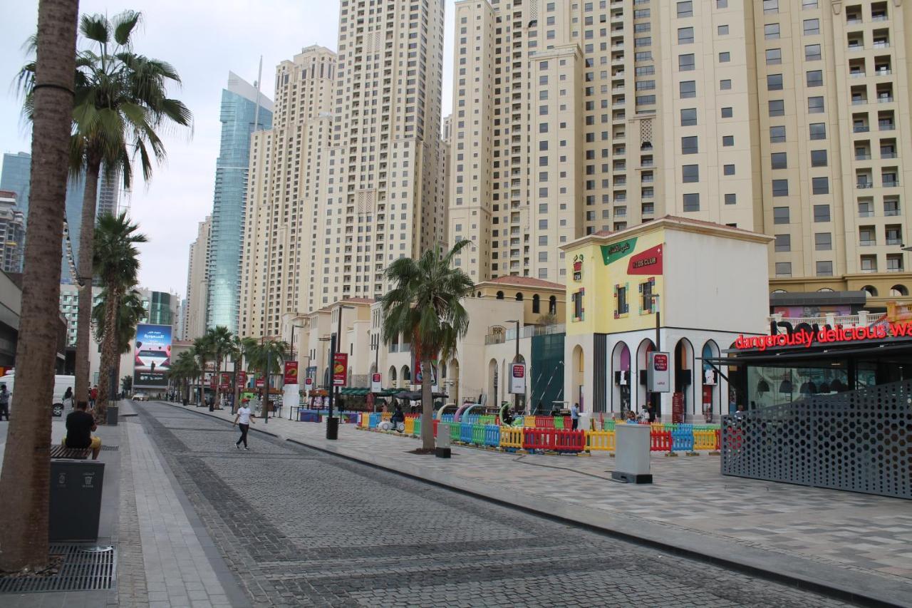 Newly Furnished One Bedroom Next To Metro & In Marina Apartament *