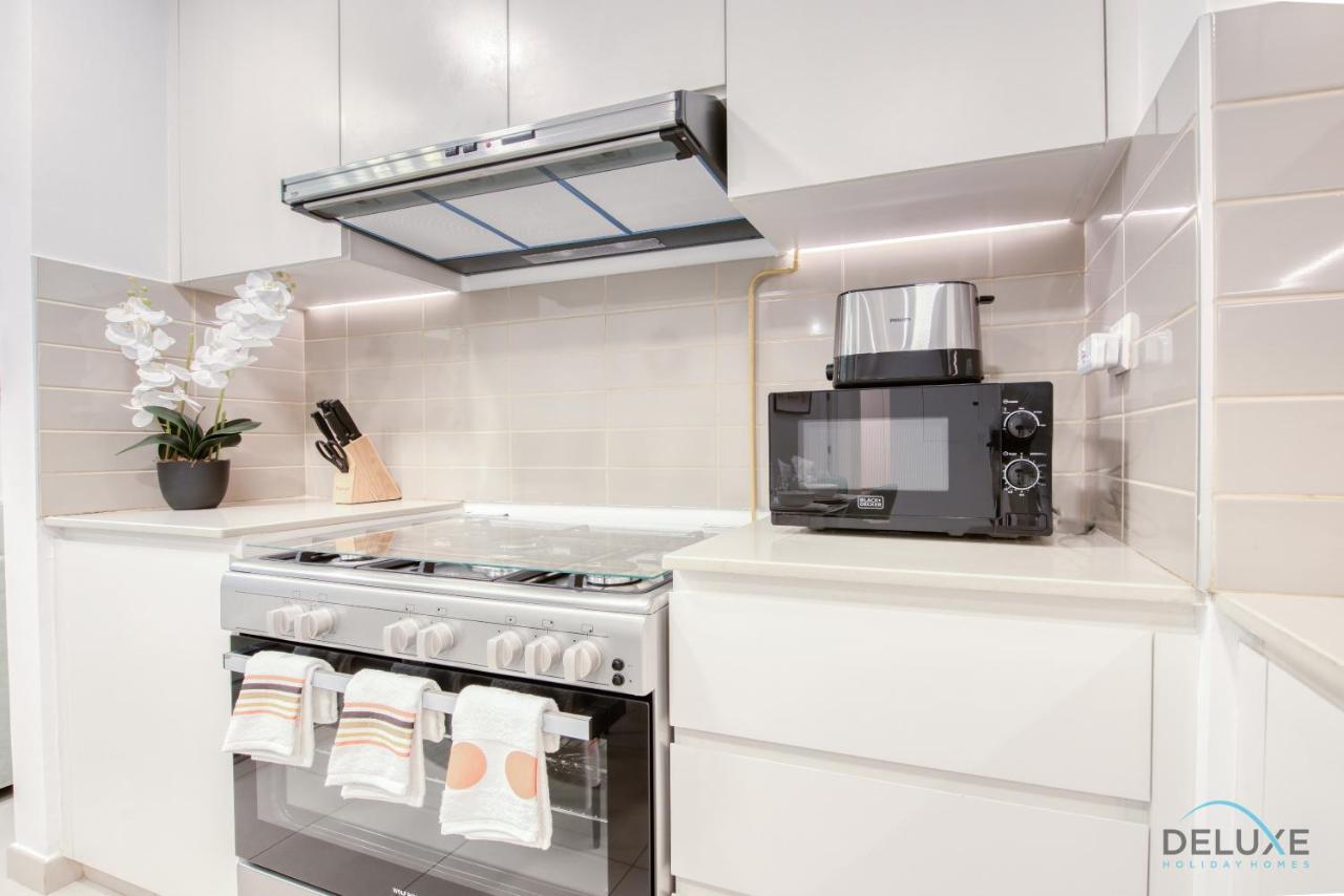 Exquisite 2br At Zahra Breeze Dubailand By Deluxe Homes Appartement Dubai