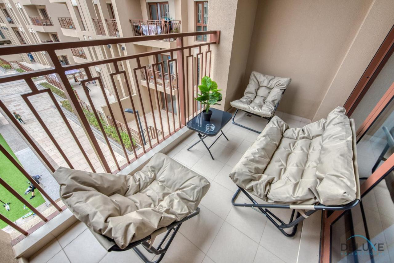 Exquisite 2br At Zahra Breeze Dubailand By Deluxe Homes Appartement Dubai