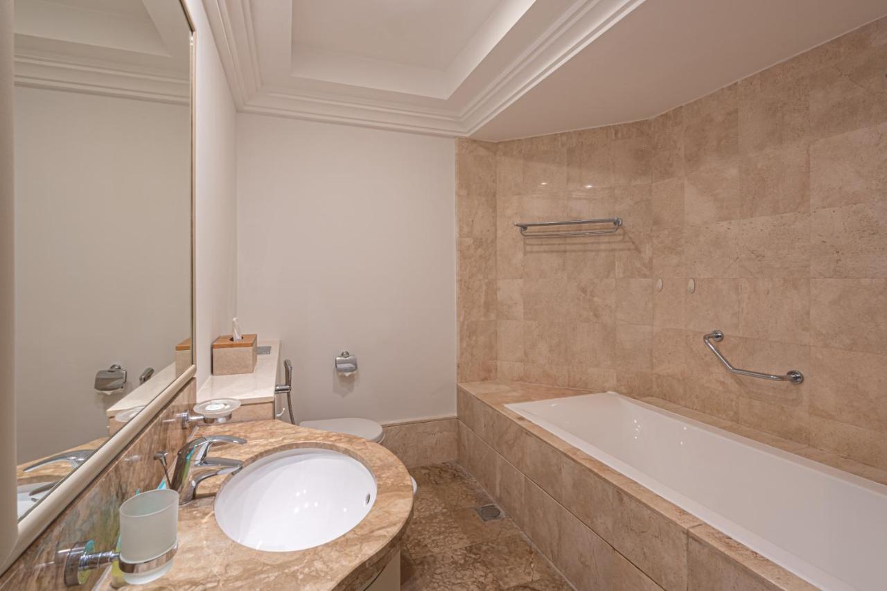 Apartment Higuests - Luxurious 1br In Palms With Private Access Dubai