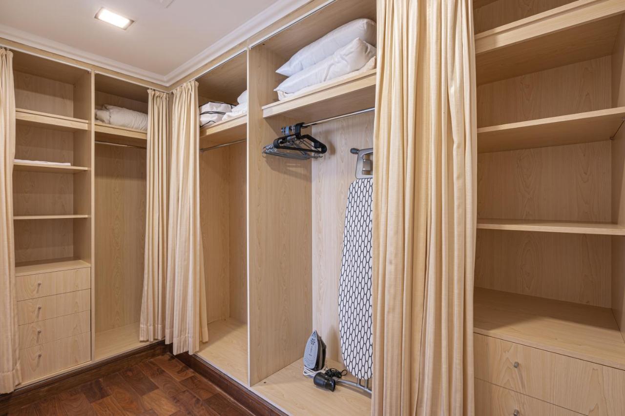Higuests - Luxurious 1br In Palms With Private Access