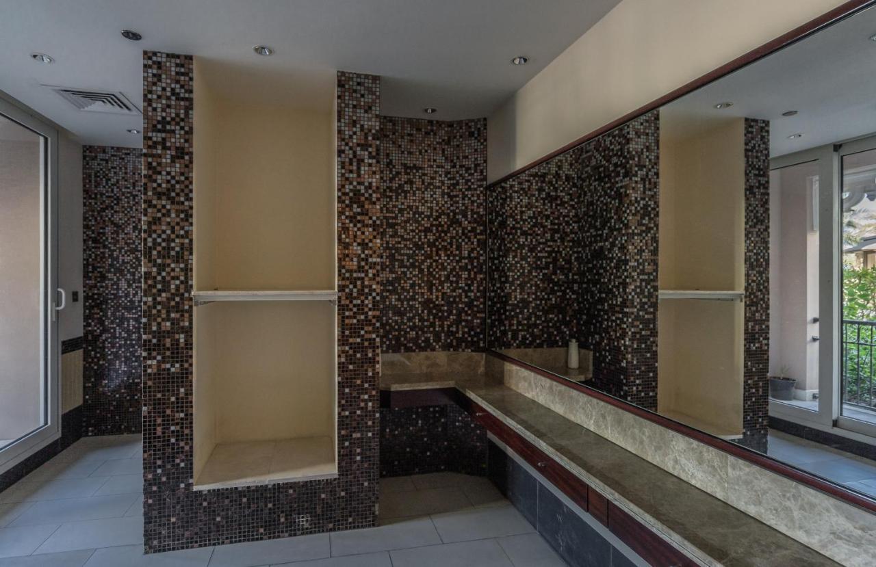 Higuests - Luxurious 1br In Palms With Private Access Dubai