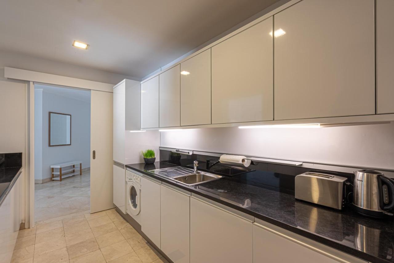 Higuests - Luxurious 1br In Palms With Private Access