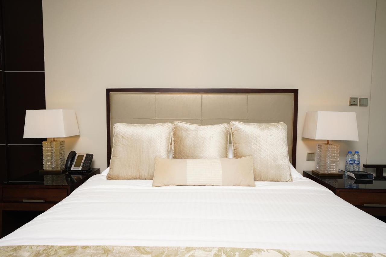Homes By Al Ghurair - Emaar Marina Former Address Marina Residence- Apartamento