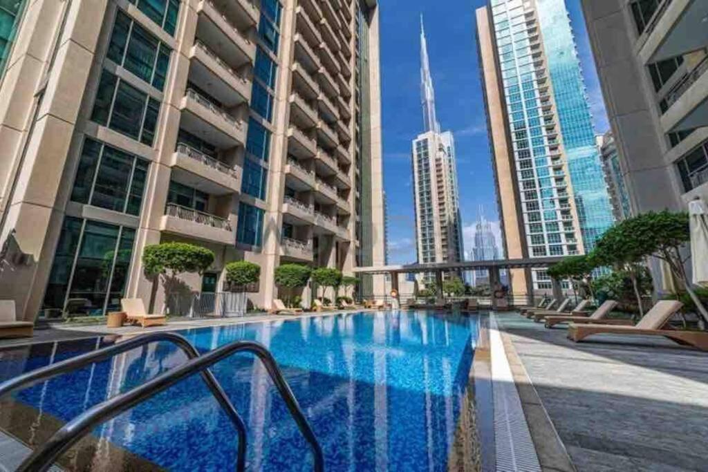 At Heart Of Downtown Next To Burj Khalifa Apartament Dubai