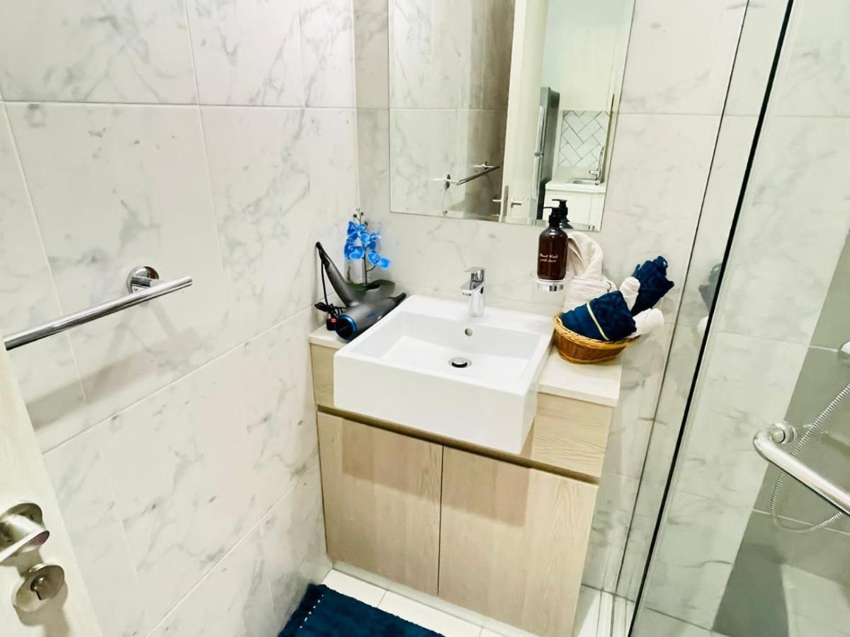 Elite Inn: Dania3 Elegant With Garden View *