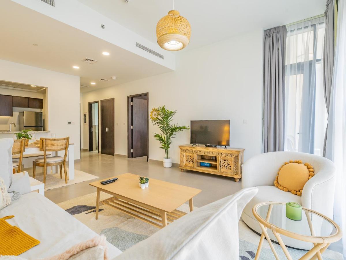Appartamento Charming Tropical Minutes To Mall Dubai