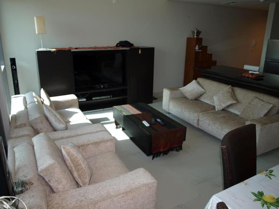 Elegant And Comfortably Furnished 2brh In A Quiet Area! * Dubái