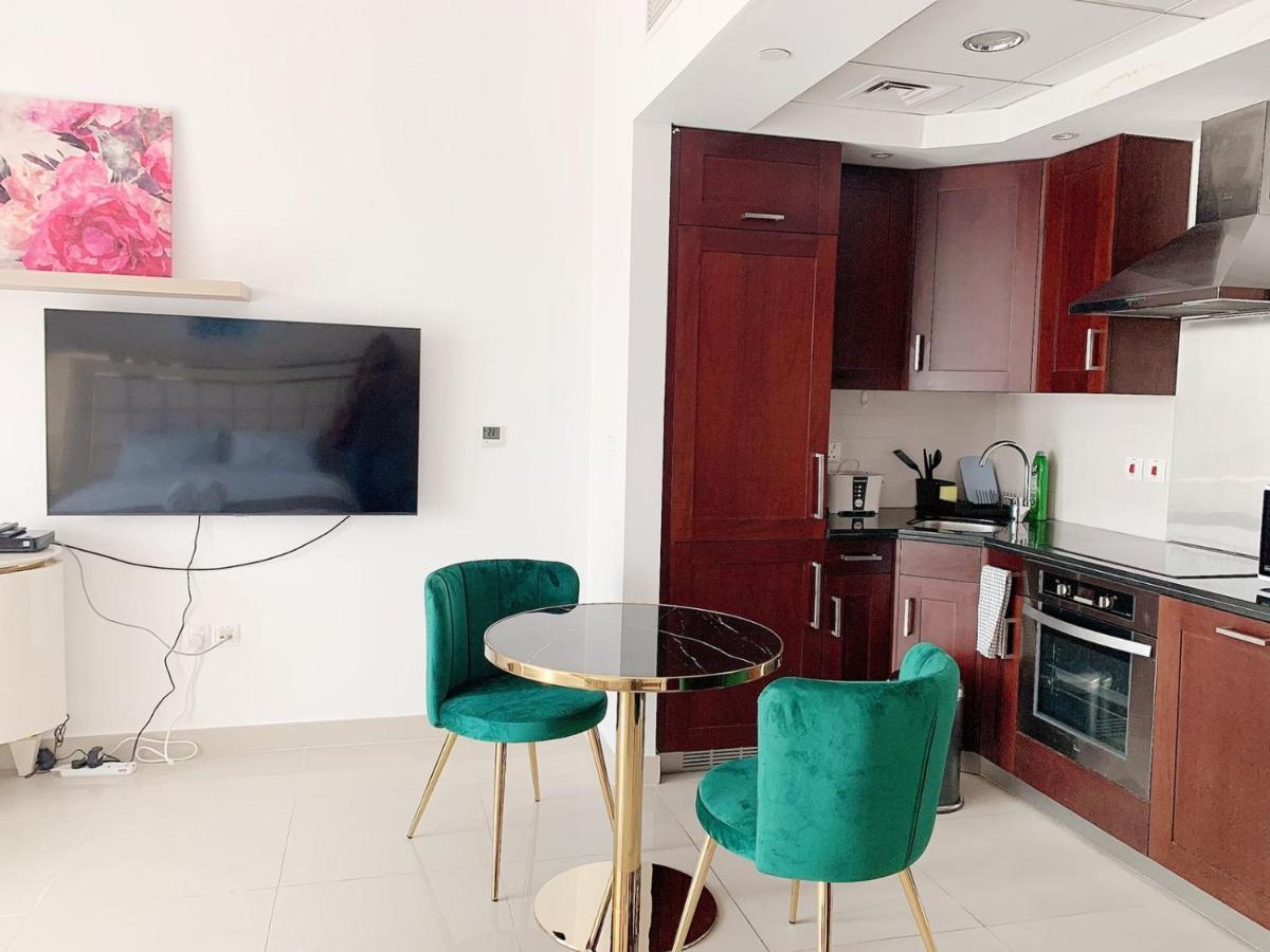 1003- 29 Boulevard Downtown Studio Near Burj Khalifa Apartment Dubai