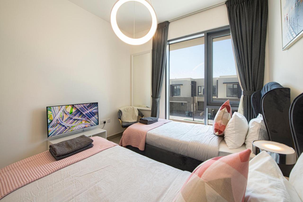 Modern Hills Luxury 4 Bedroom Vilă Dubai