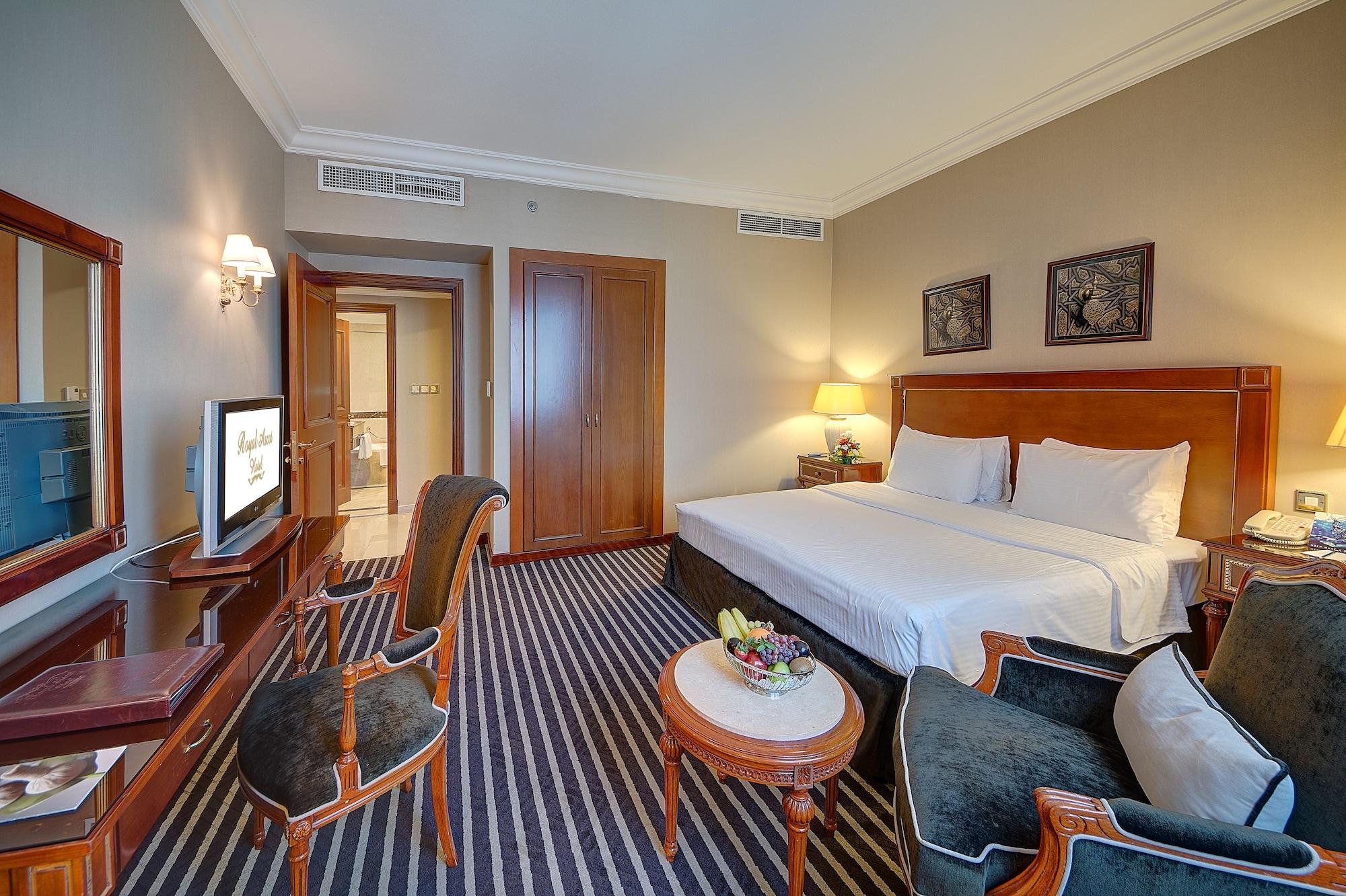 Royal Ascot Hotel 4*