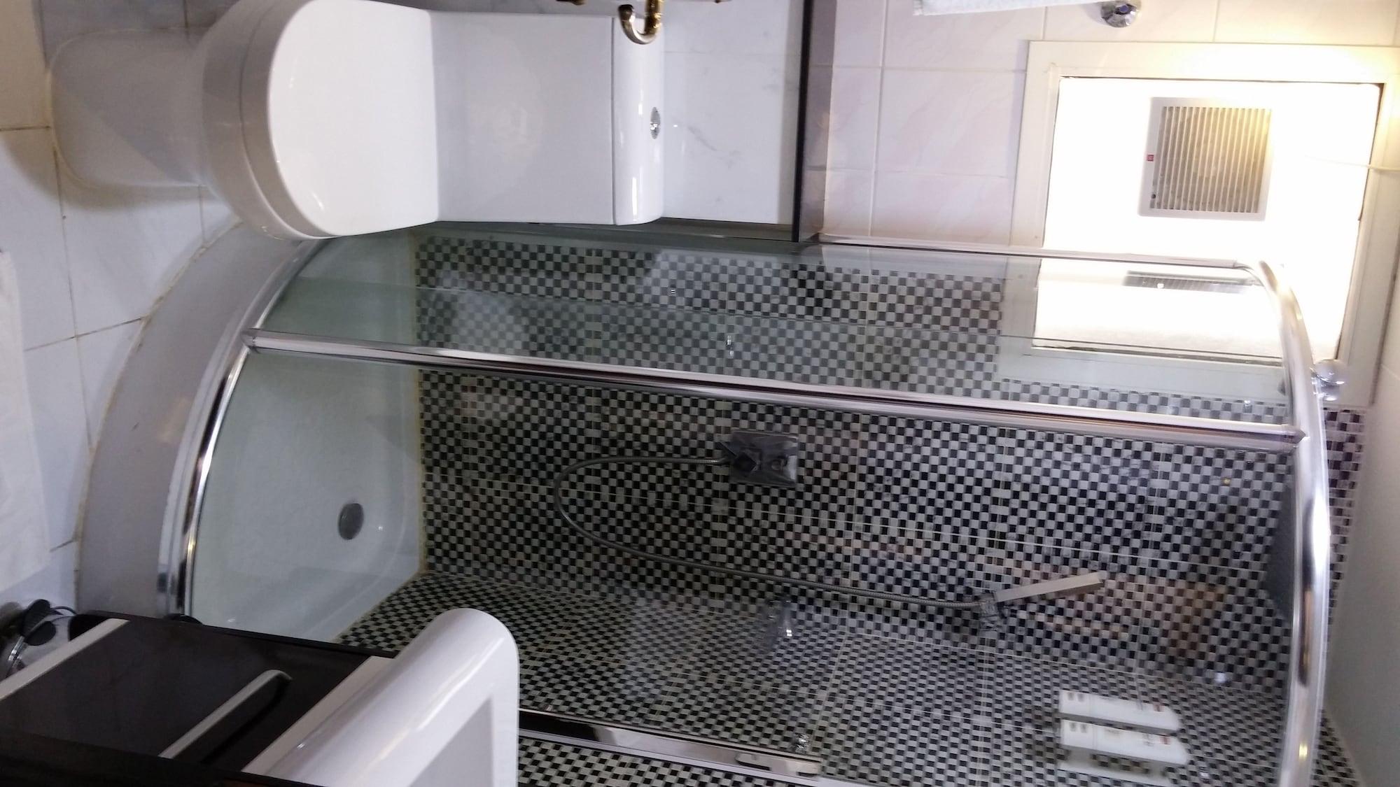 Hotel Al Jawhara Metro