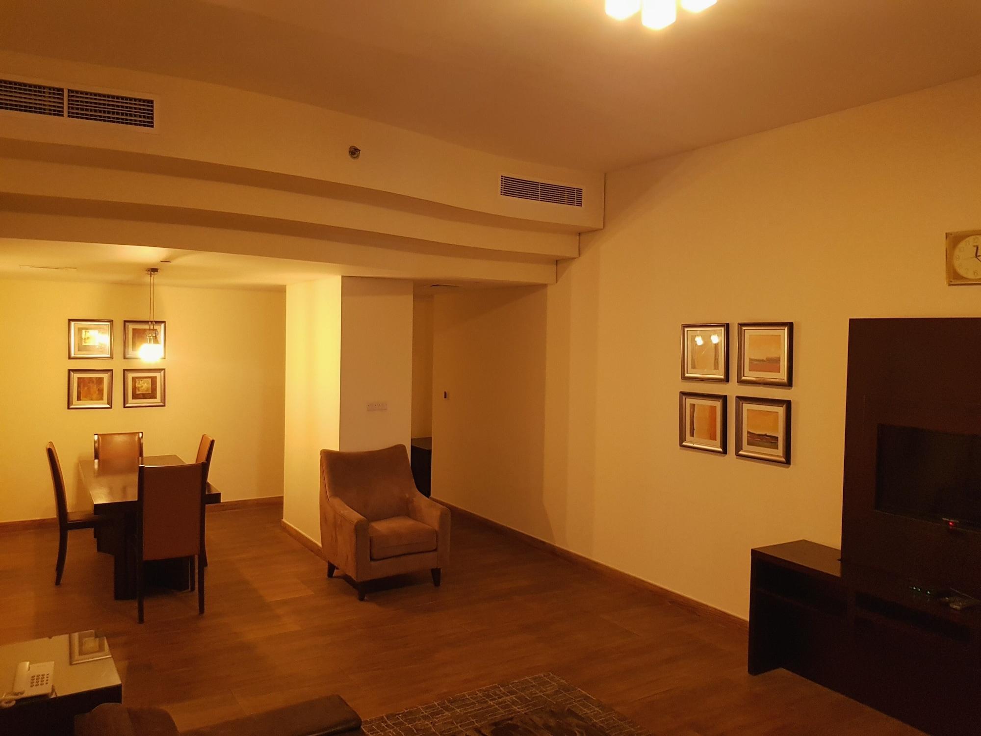 Tulip Creek Hotel de apartamente 4*