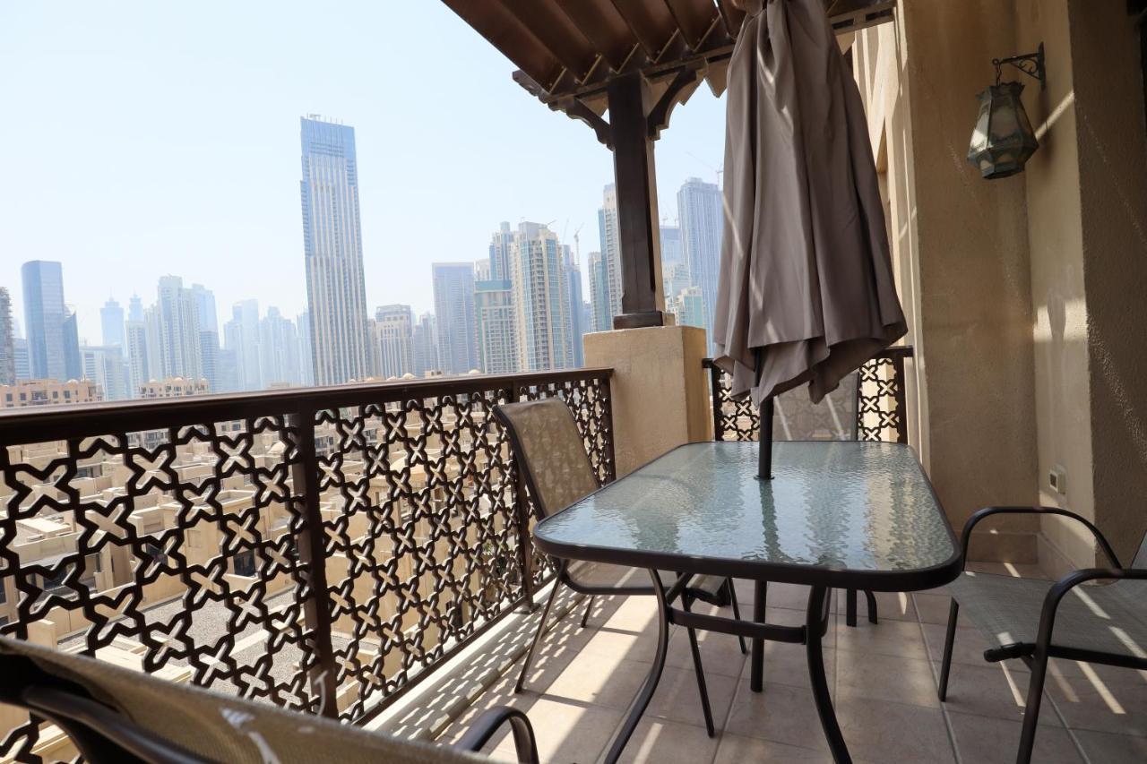 Appartement Higuests - Charming With Private Balcony Near Mall Dubai