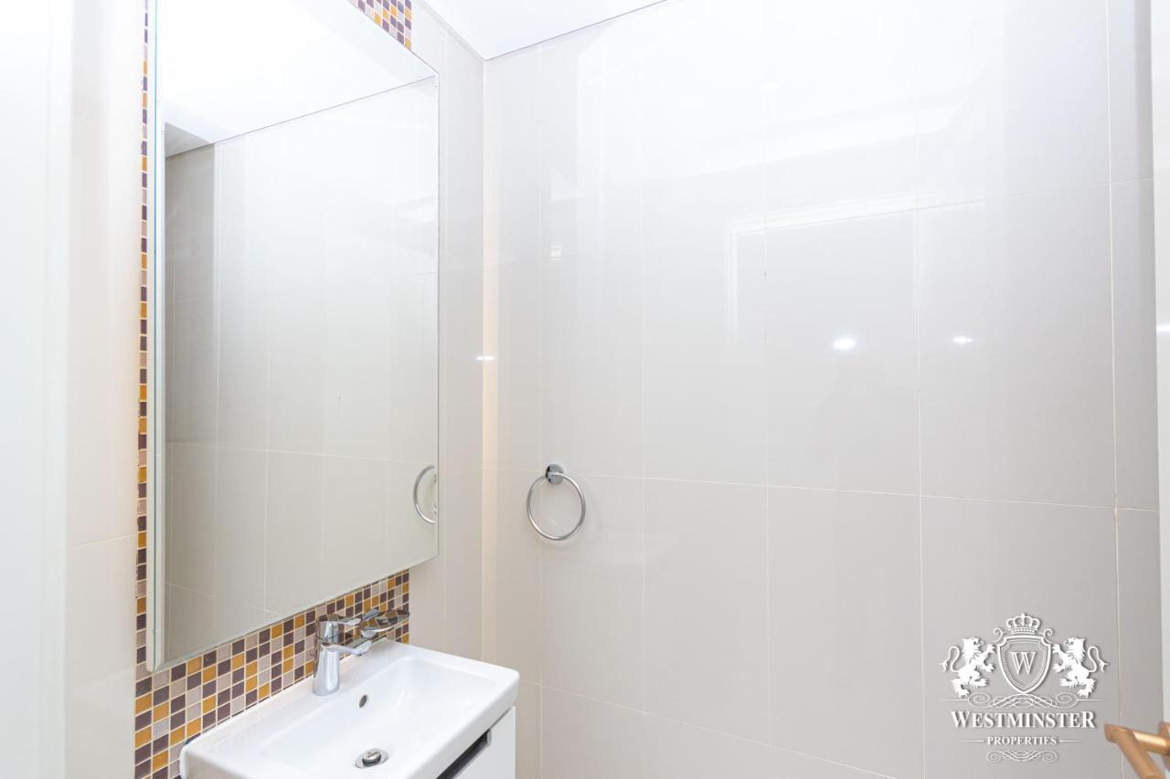 Westminster Upper Crest Apartment Dubai