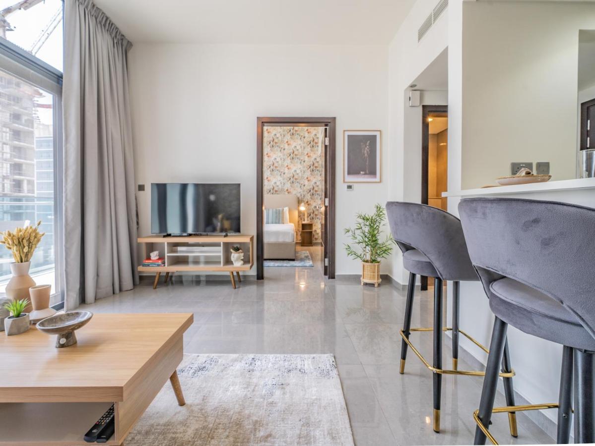 Monty Holiday - Elegant Penthouse With Skyline Views Terrace Dubai