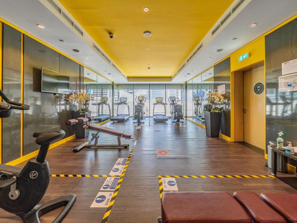 Monty Holiday - Elegant Penthouse With Skyline Views Terrace