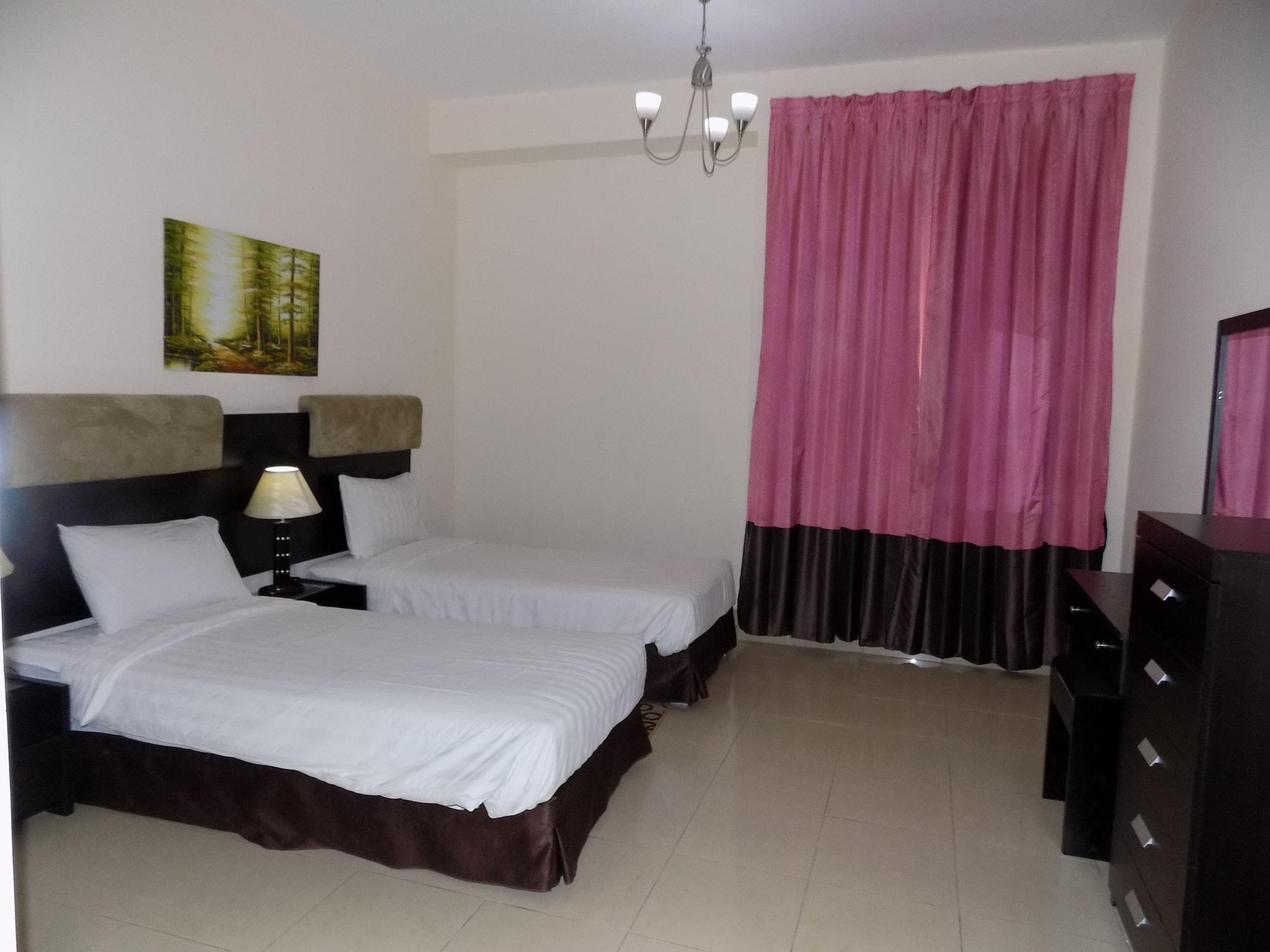 Fortune Classic Apartment, Airport ,near Dafza Metro Station 4* Dubái