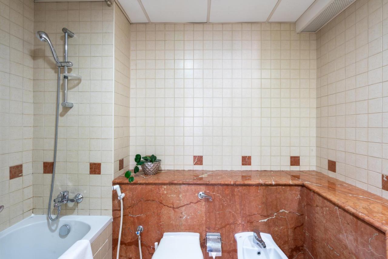 Apartment Higuests - Large In The Heart Of Deira Near Clocktower *