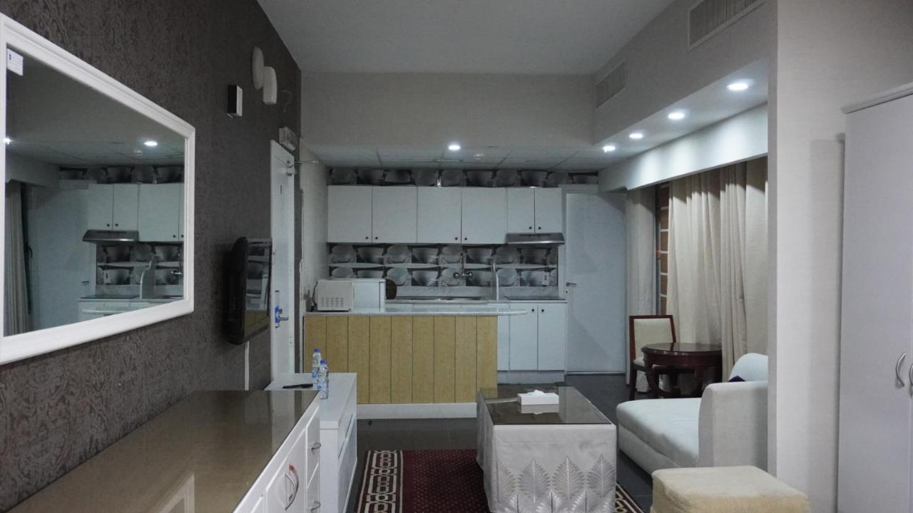 Apartamento Satbir Llc
