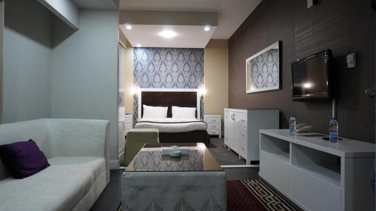 Apartamento Satbir Llc *