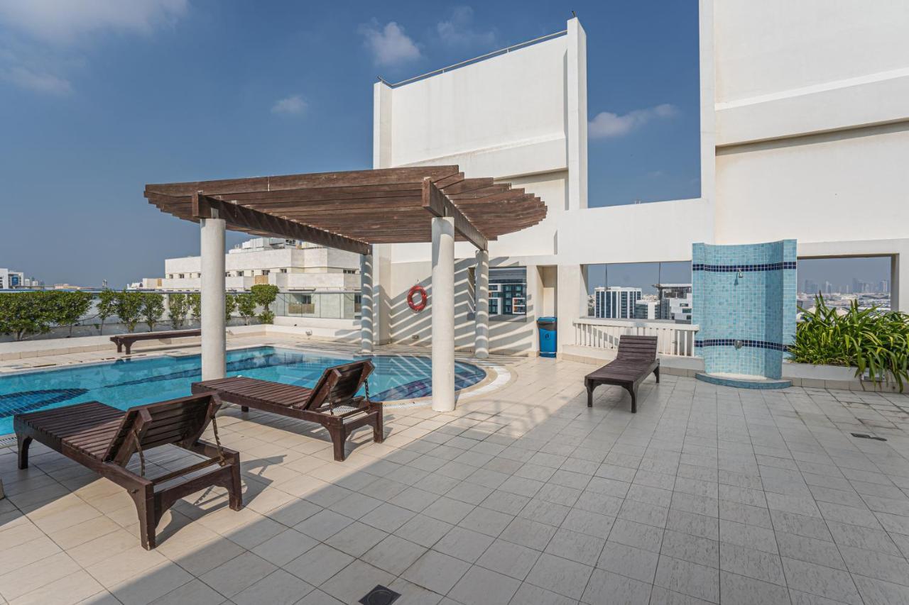 Higuests - Large In The Heart Of Deira Near Clocktower Apartment *